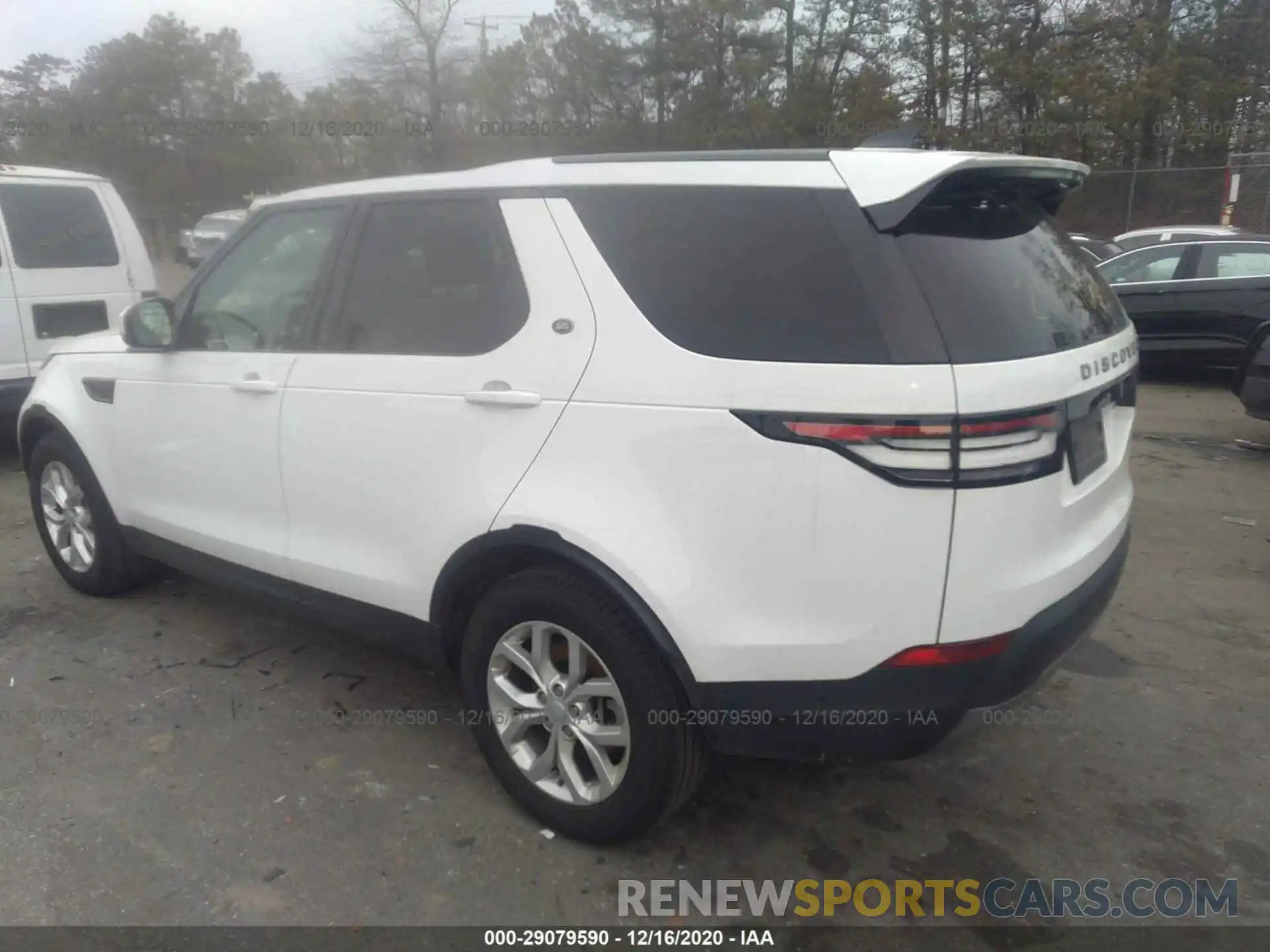3 Photograph of a damaged car SALRG2RV7L2425164 LAND ROVER DISCOVERY 2020