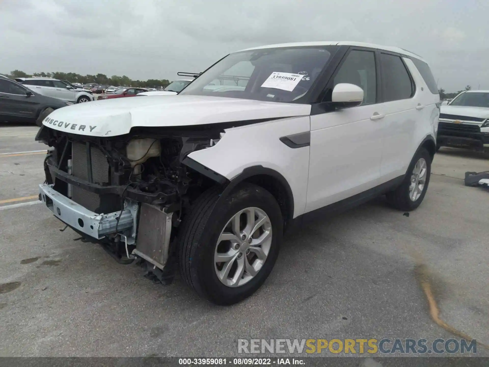 2 Photograph of a damaged car SALRG2RV7L2428419 LAND ROVER DISCOVERY 2020