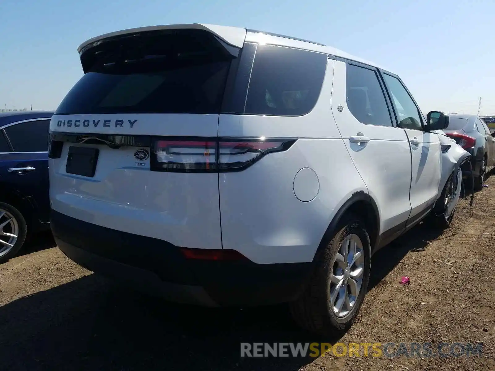 4 Photograph of a damaged car SALRG2RV8L2423777 LAND ROVER DISCOVERY 2020