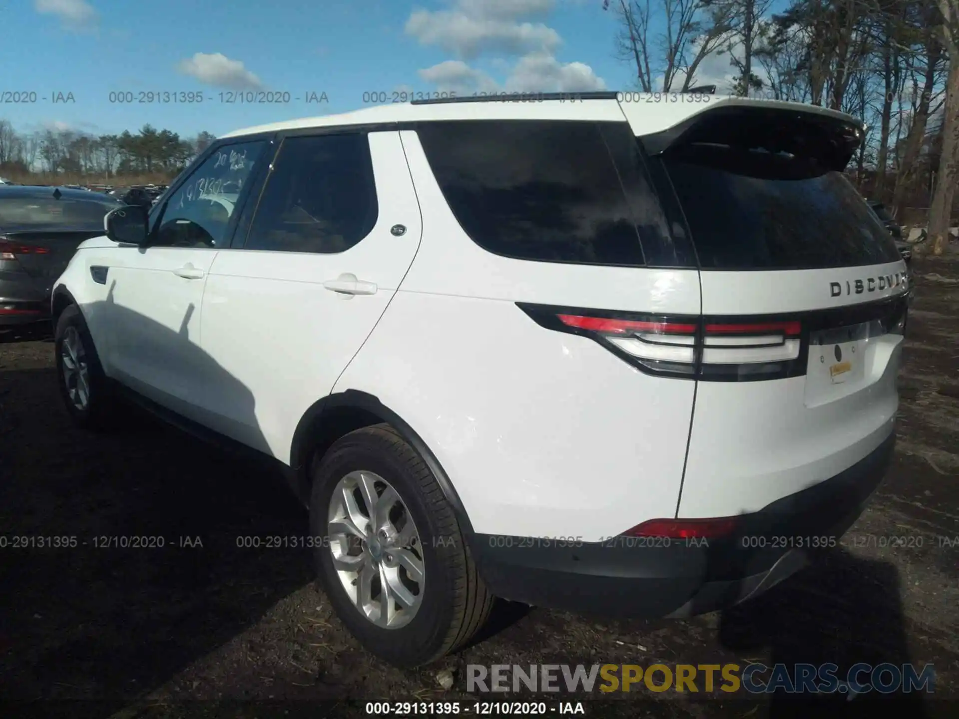 3 Photograph of a damaged car SALRG2RV8L2425285 LAND ROVER DISCOVERY 2020