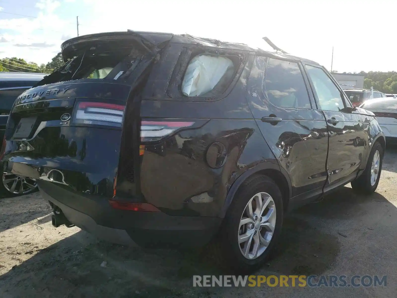 4 Photograph of a damaged car SALRG2RV8L2426176 LAND ROVER DISCOVERY 2020