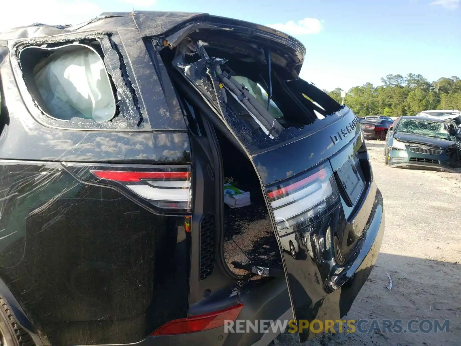 9 Photograph of a damaged car SALRG2RV8L2426176 LAND ROVER DISCOVERY 2020