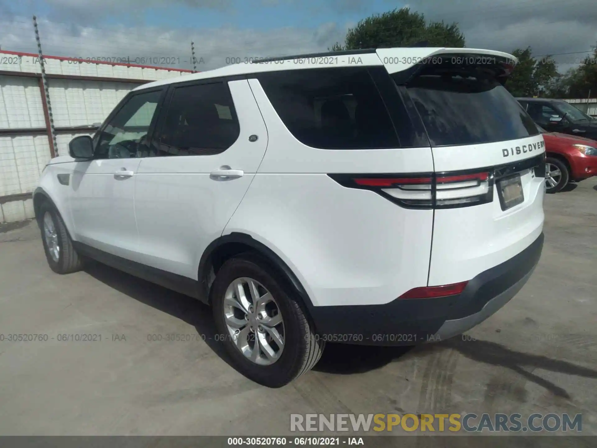 3 Фотография поврежденного автомобиля SALRG2RV9L2424792 LAND ROVER DISCOVERY 2020