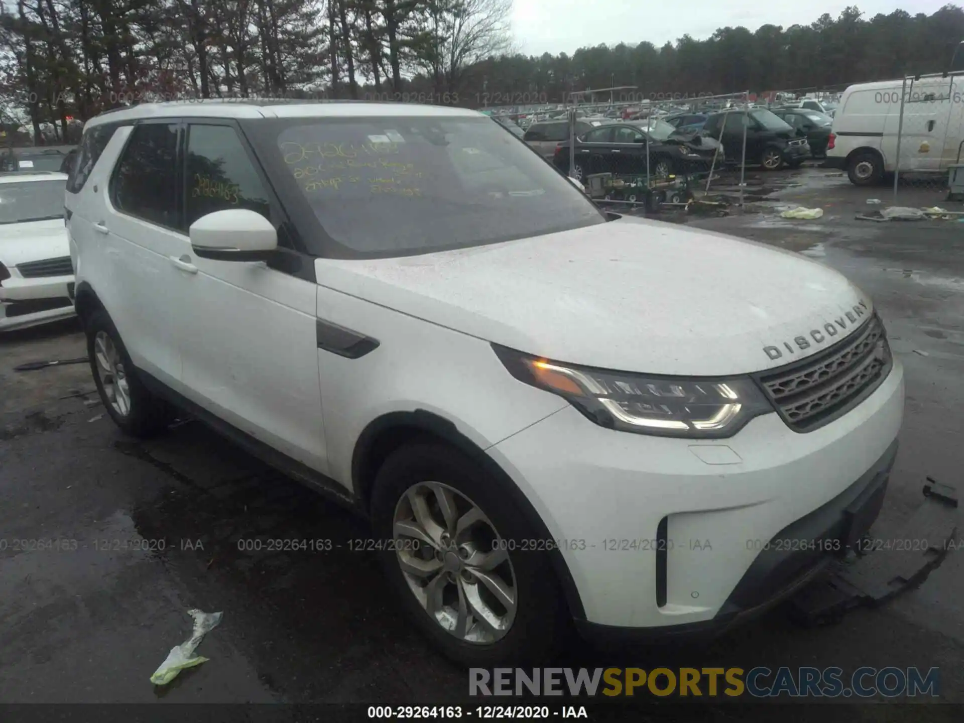 1 Photograph of a damaged car SALRG2RVXL2423196 LAND ROVER DISCOVERY 2020