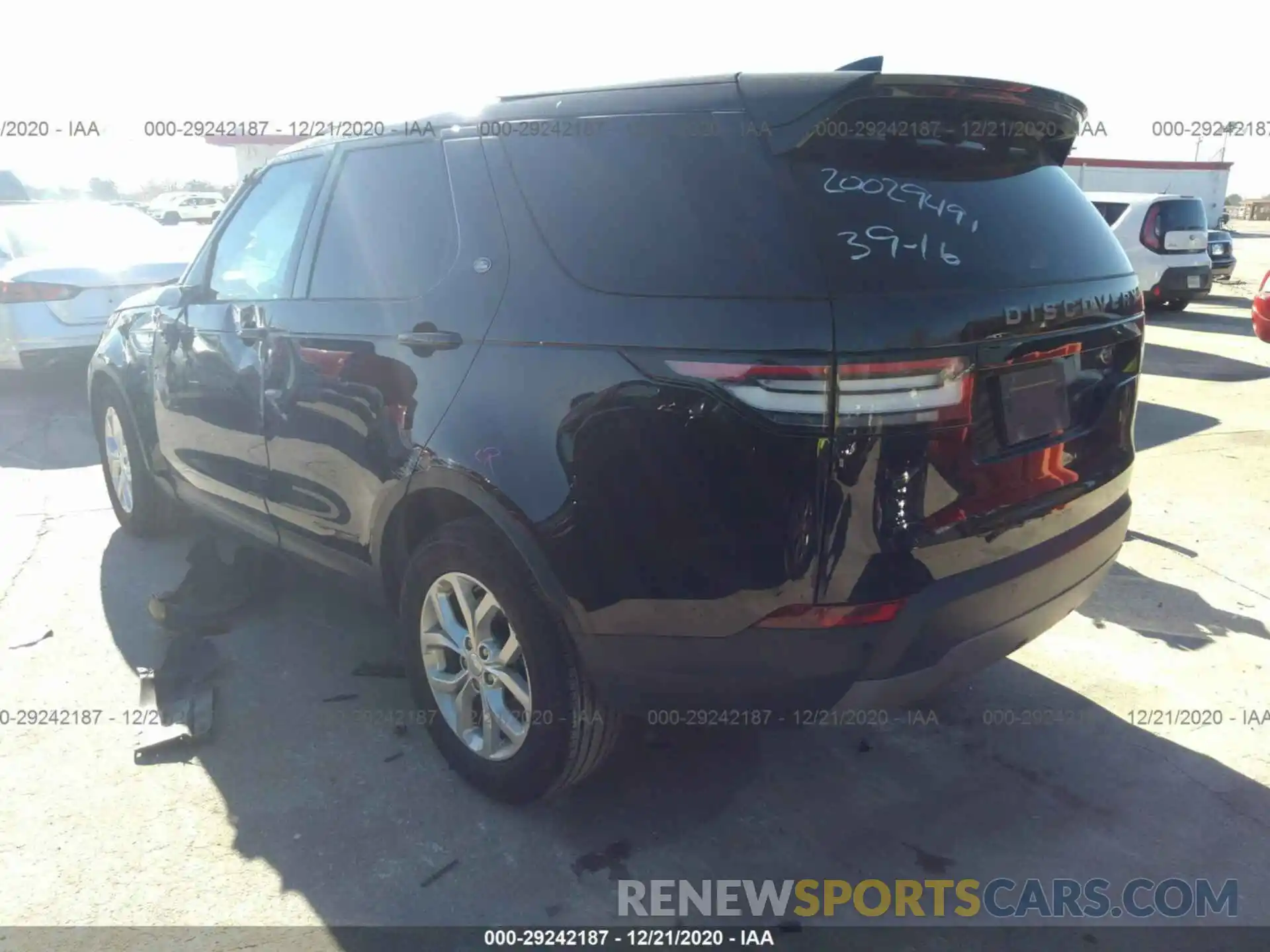 3 Photograph of a damaged car SALRG2RVXL2425725 LAND ROVER DISCOVERY 2020