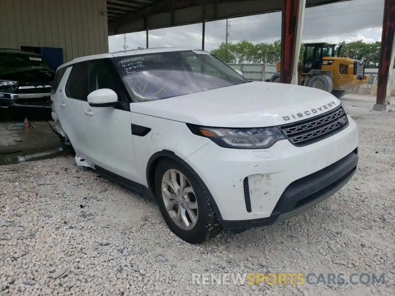 1 Photograph of a damaged car SALRG2RVXL2430312 LAND ROVER DISCOVERY 2020