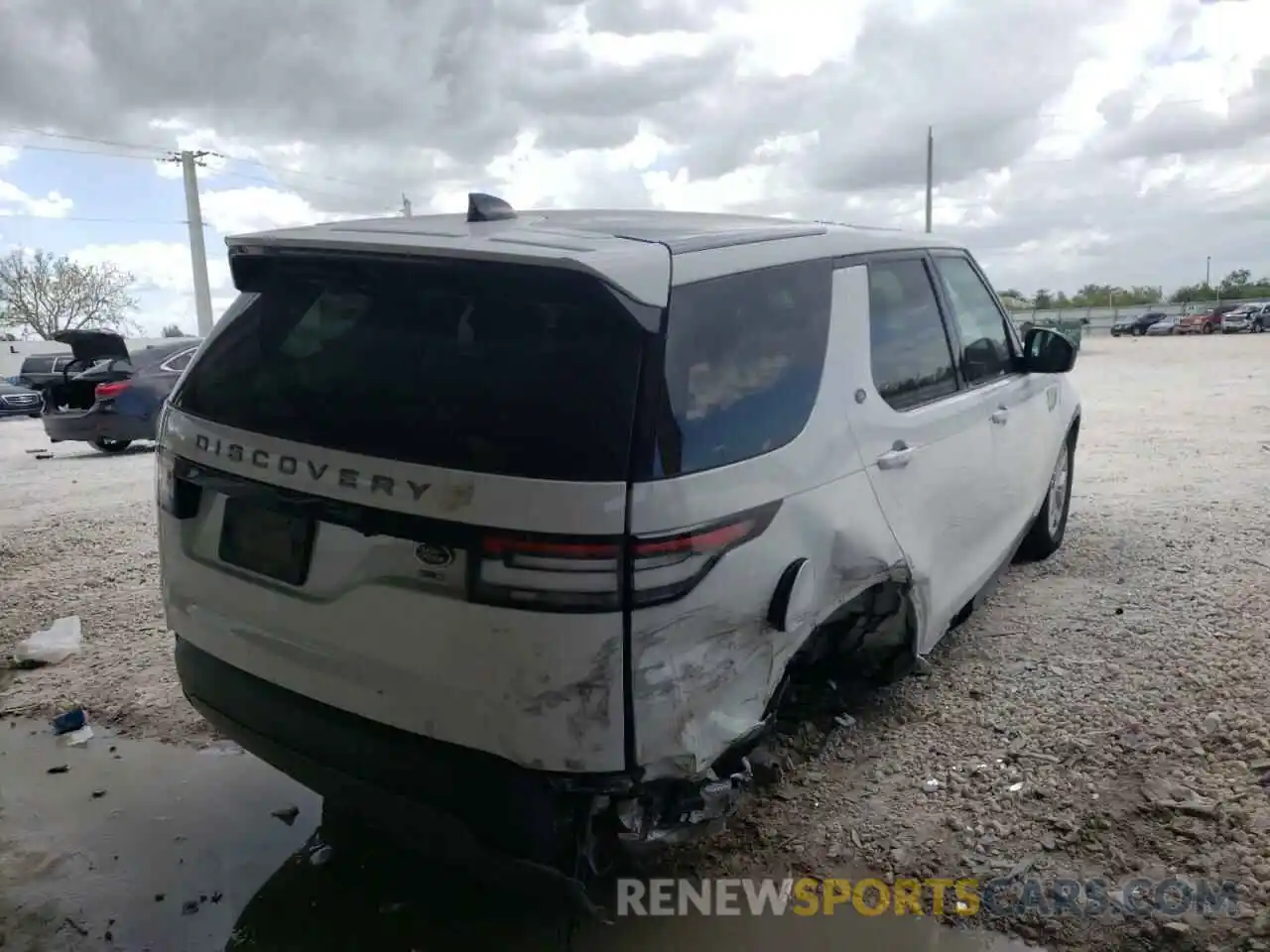 4 Photograph of a damaged car SALRG2RVXL2430312 LAND ROVER DISCOVERY 2020