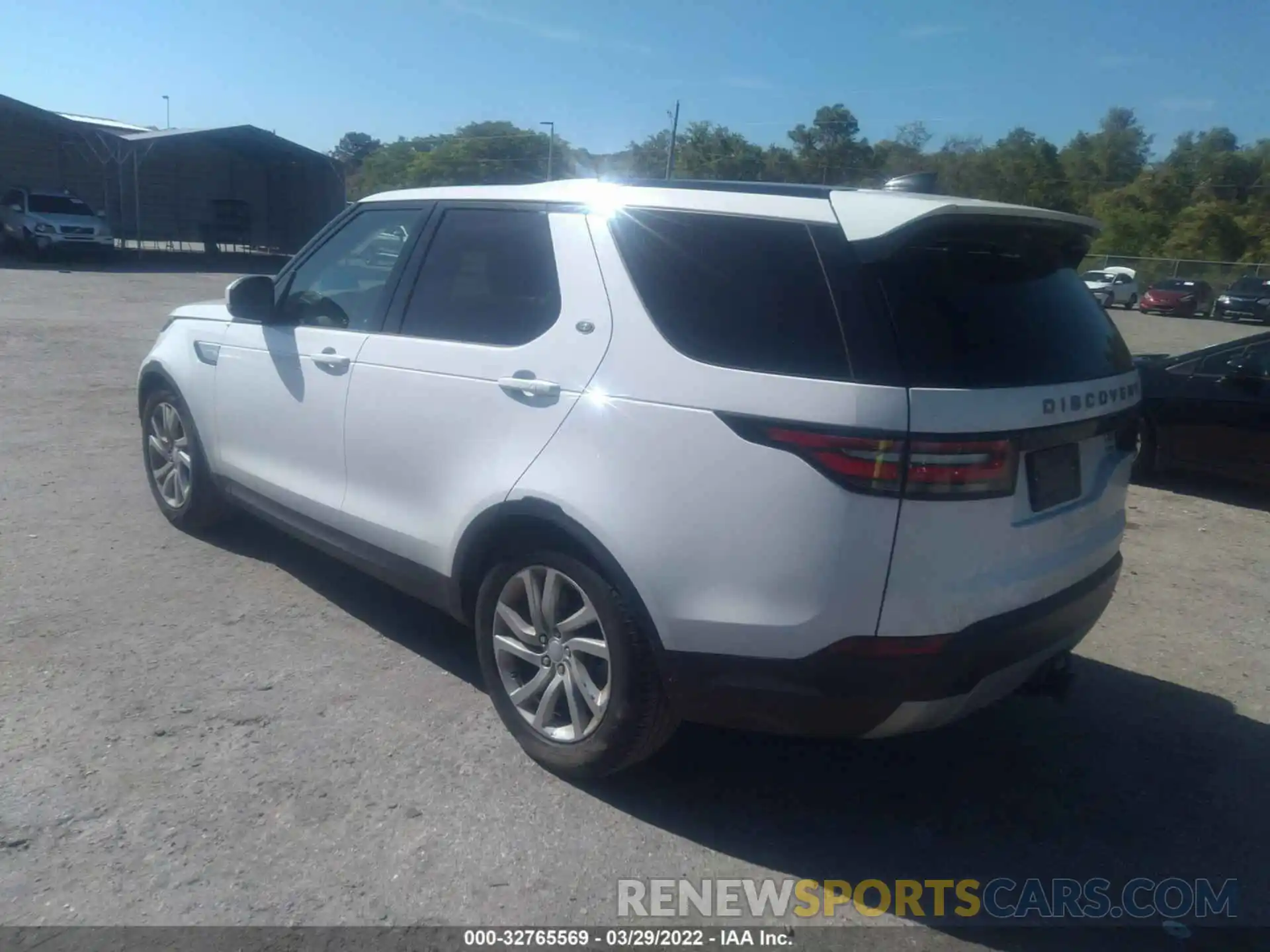 3 Photograph of a damaged car SALRR2RV2L2417757 LAND ROVER DISCOVERY 2020