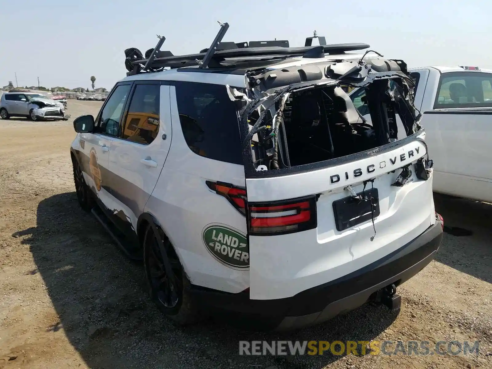 3 Photograph of a damaged car SALRR2RV4L2415377 LAND ROVER DISCOVERY 2020