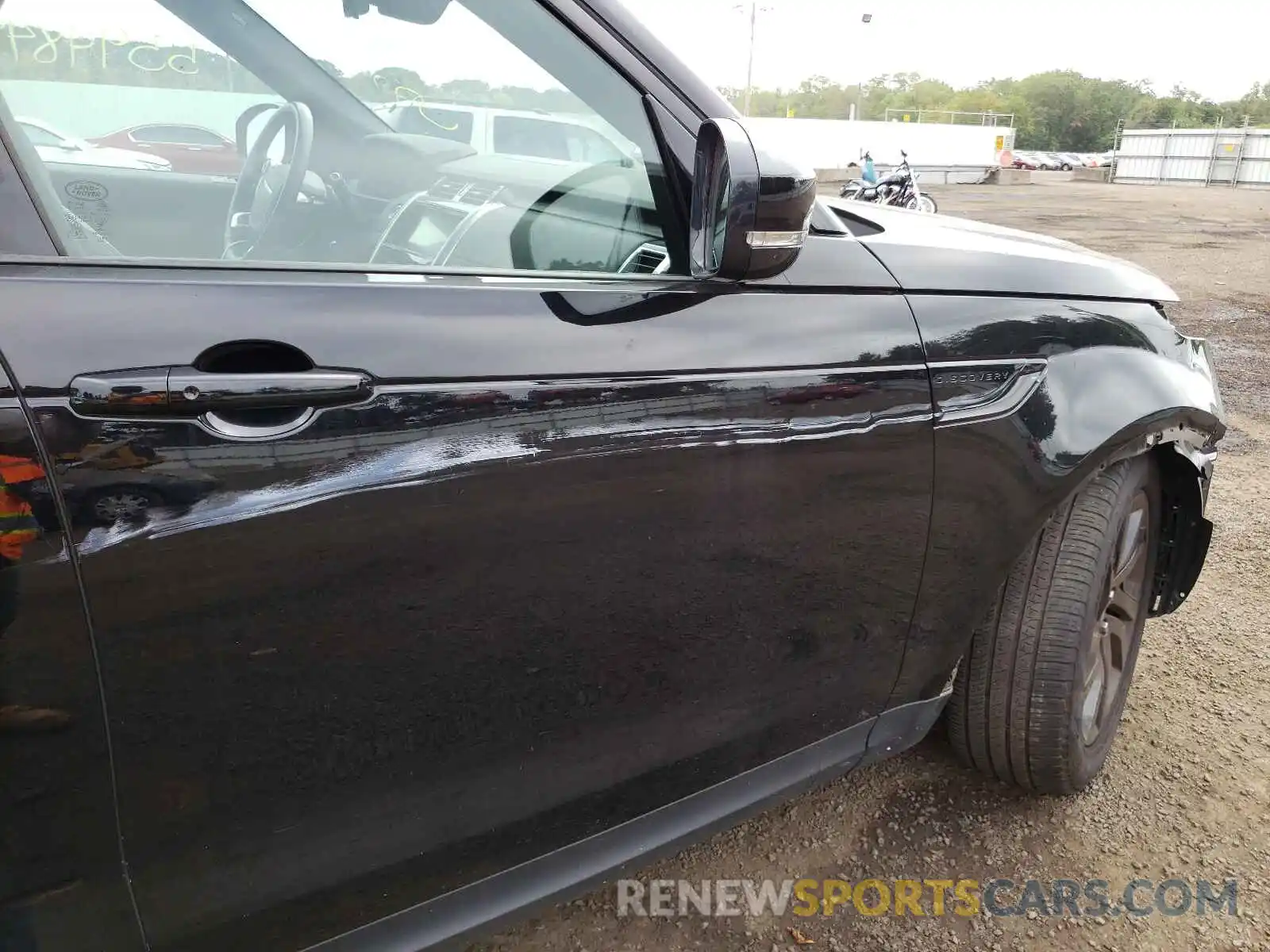 9 Photograph of a damaged car SALRR2RV4L2419834 LAND ROVER DISCOVERY 2020