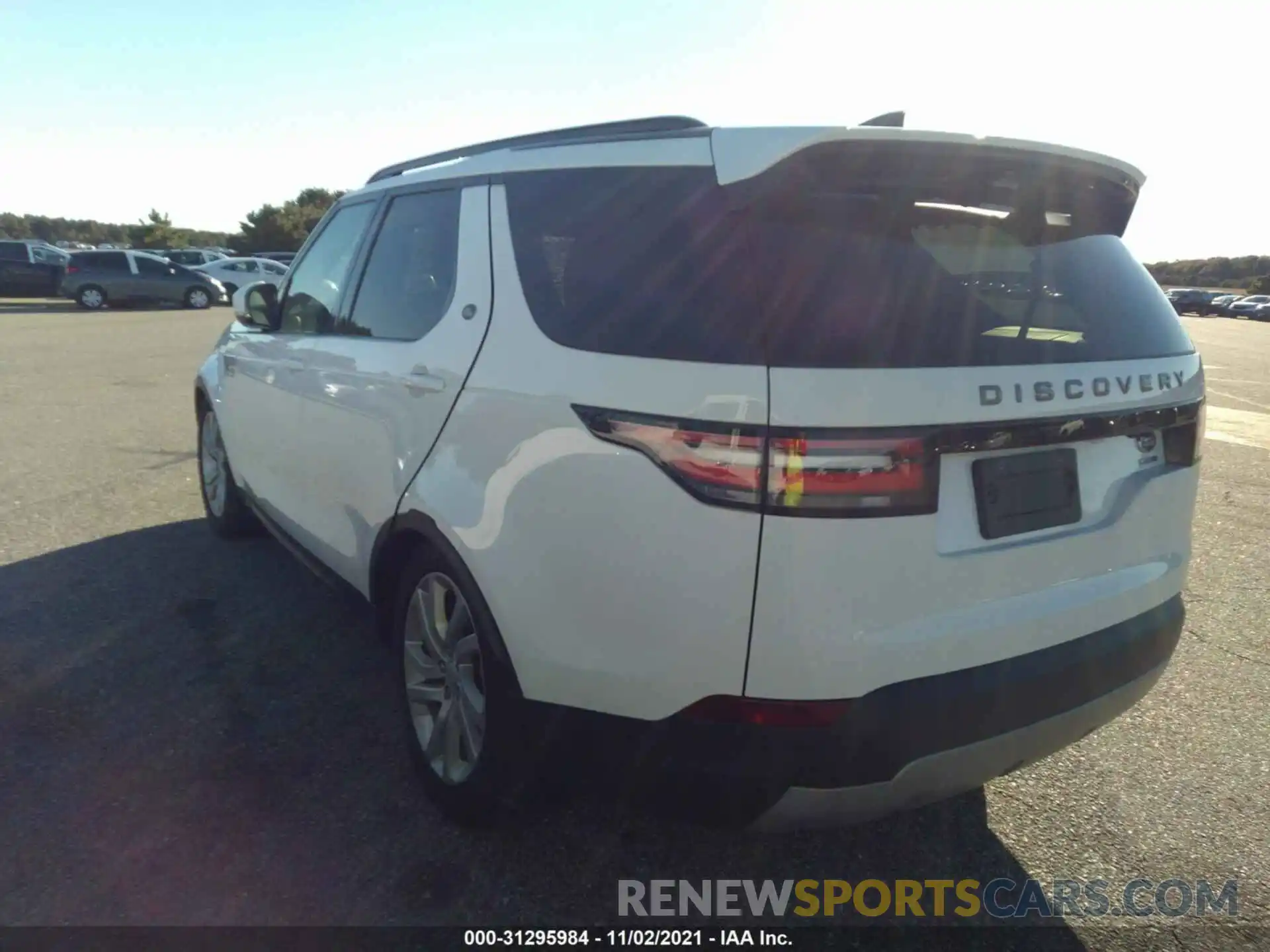 3 Photograph of a damaged car SALRR2RV5L2421124 LAND ROVER DISCOVERY 2020