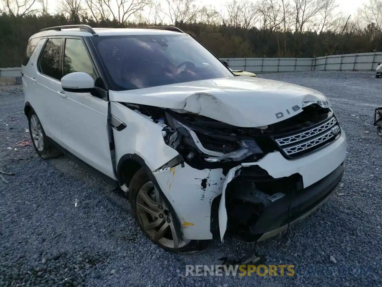 1 Photograph of a damaged car SALRR2RVXL2421121 LAND ROVER DISCOVERY 2020