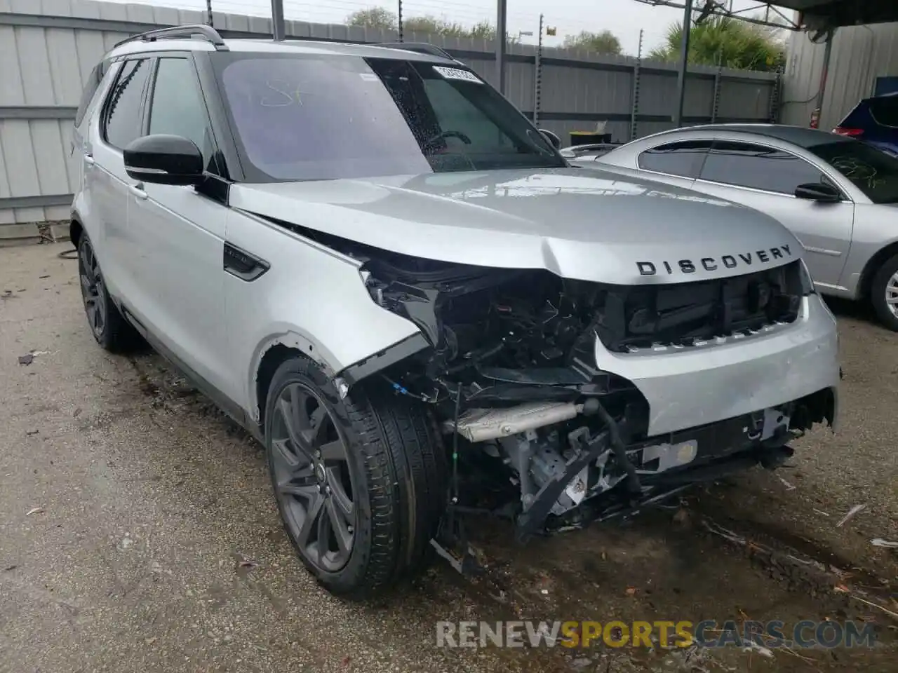 1 Photograph of a damaged car SALRR2RVXL2428862 LAND ROVER DISCOVERY 2020