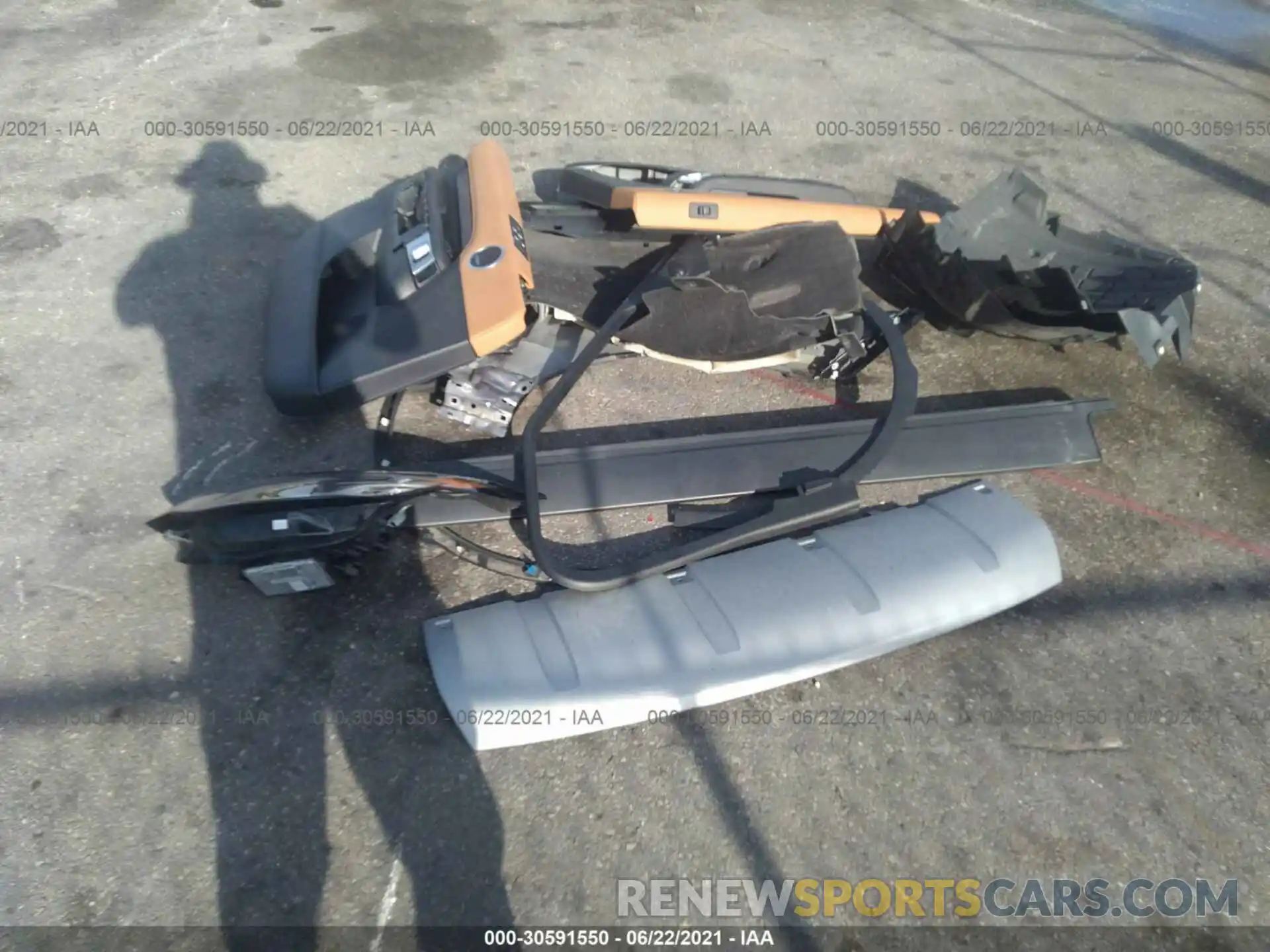 12 Photograph of a damaged car SALRT2RK0L2415688 LAND ROVER DISCOVERY 2020