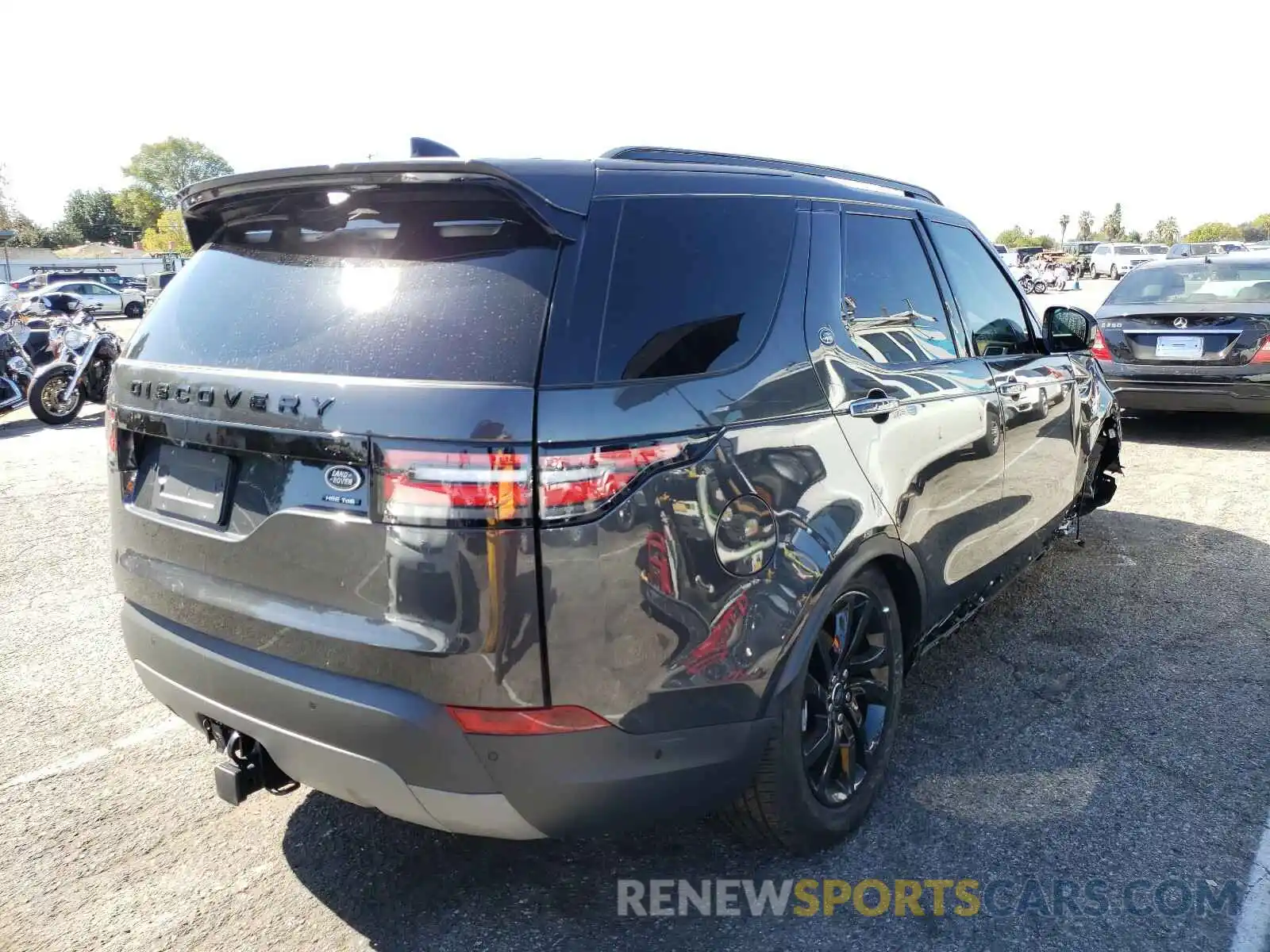 4 Photograph of a damaged car SALRT2RK6L2432303 LAND ROVER DISCOVERY 2020