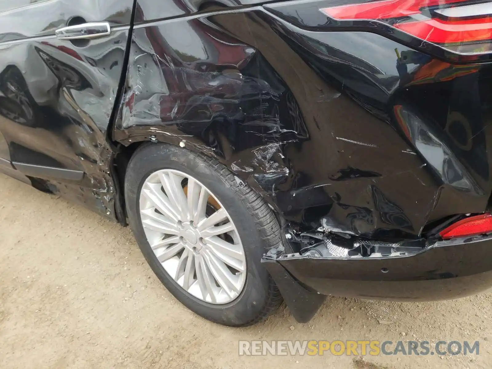 9 Photograph of a damaged car SALRT2RV1L2428394 LAND ROVER DISCOVERY 2020