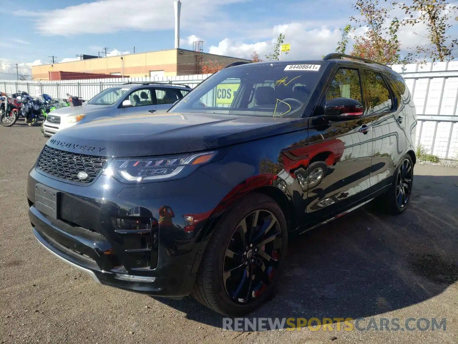 2 Photograph of a damaged car SALRT2RV1L2431294 LAND ROVER DISCOVERY 2020