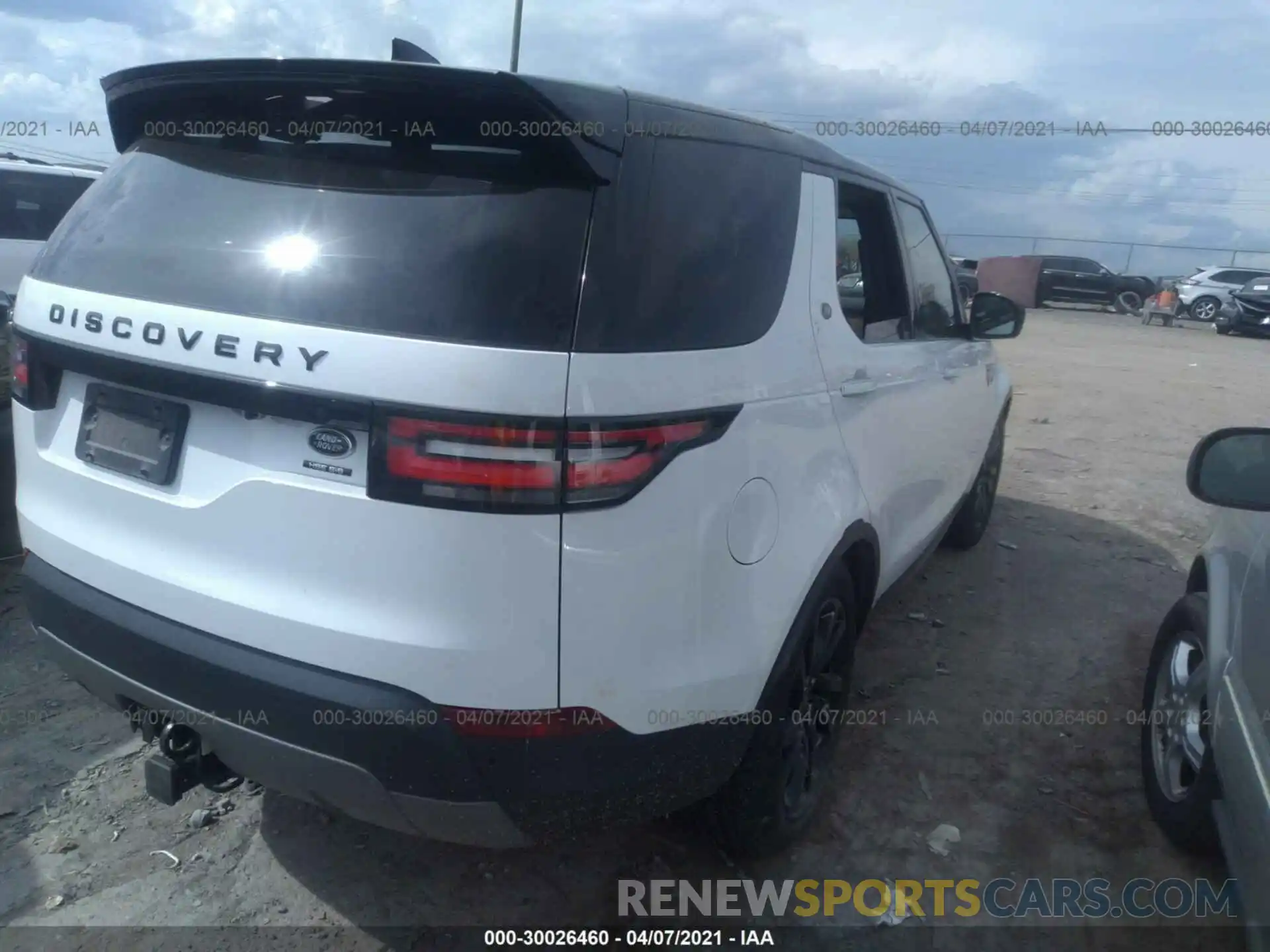 4 Photograph of a damaged car SALRT2RV4L2428700 LAND ROVER DISCOVERY 2020