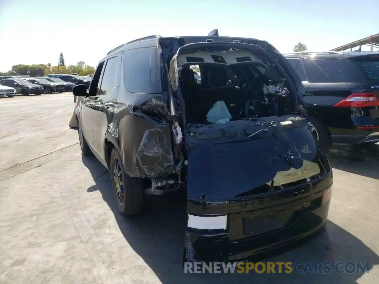 3 Photograph of a damaged car SALRT2RV5L2428124 LAND ROVER DISCOVERY 2020