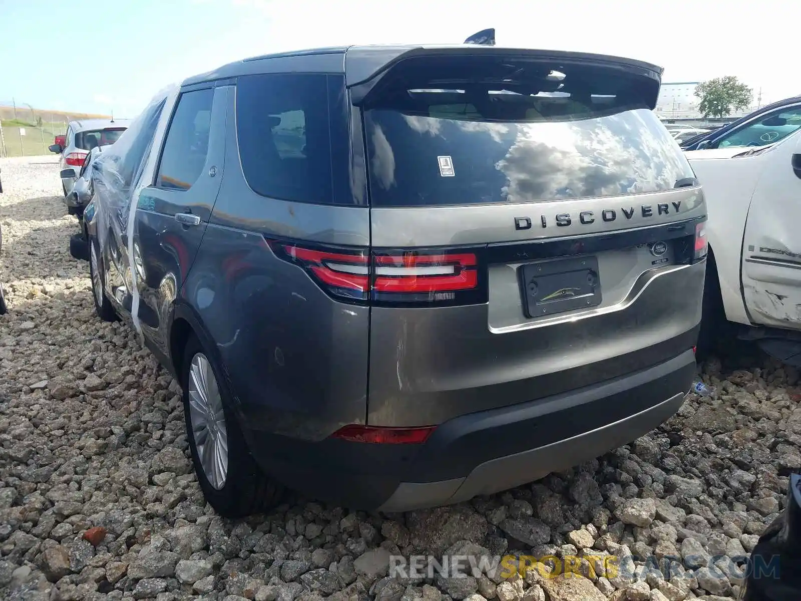 3 Photograph of a damaged car SALRT2RV7L2421336 LAND ROVER DISCOVERY 2020