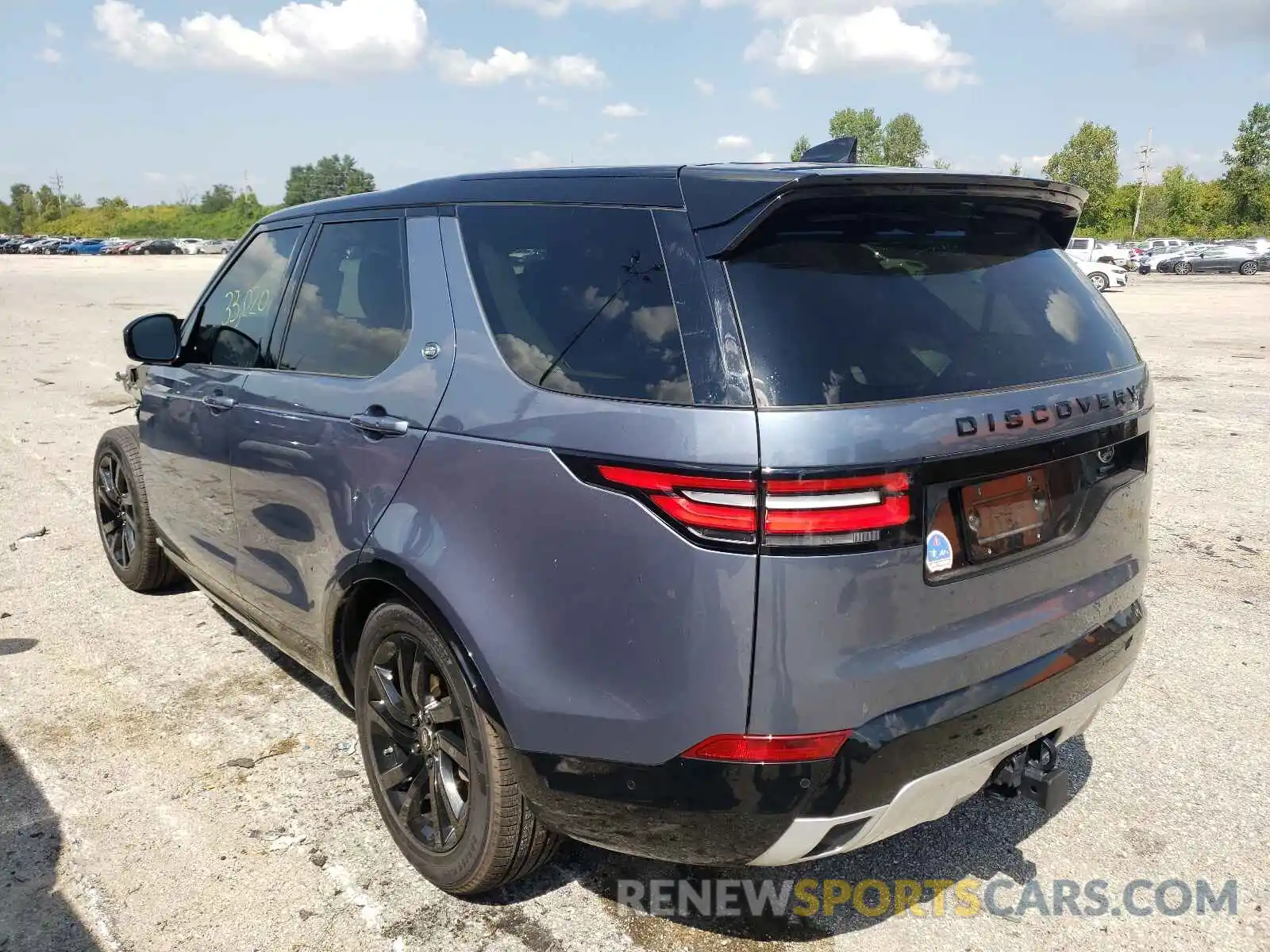 3 Photograph of a damaged car SALRU2RV1L2424567 LAND ROVER DISCOVERY 2020