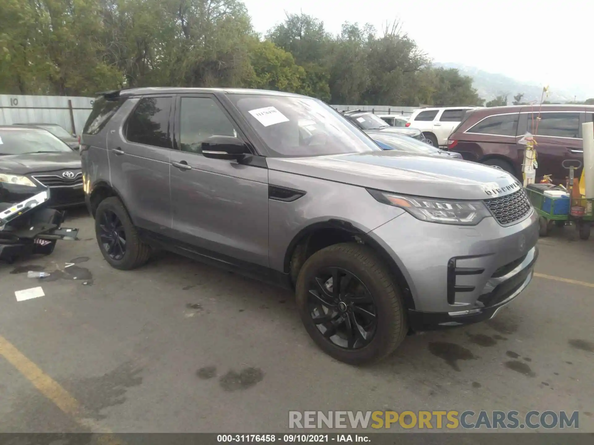 1 Photograph of a damaged car SALRU2RV1L2445371 LAND ROVER DISCOVERY 2020