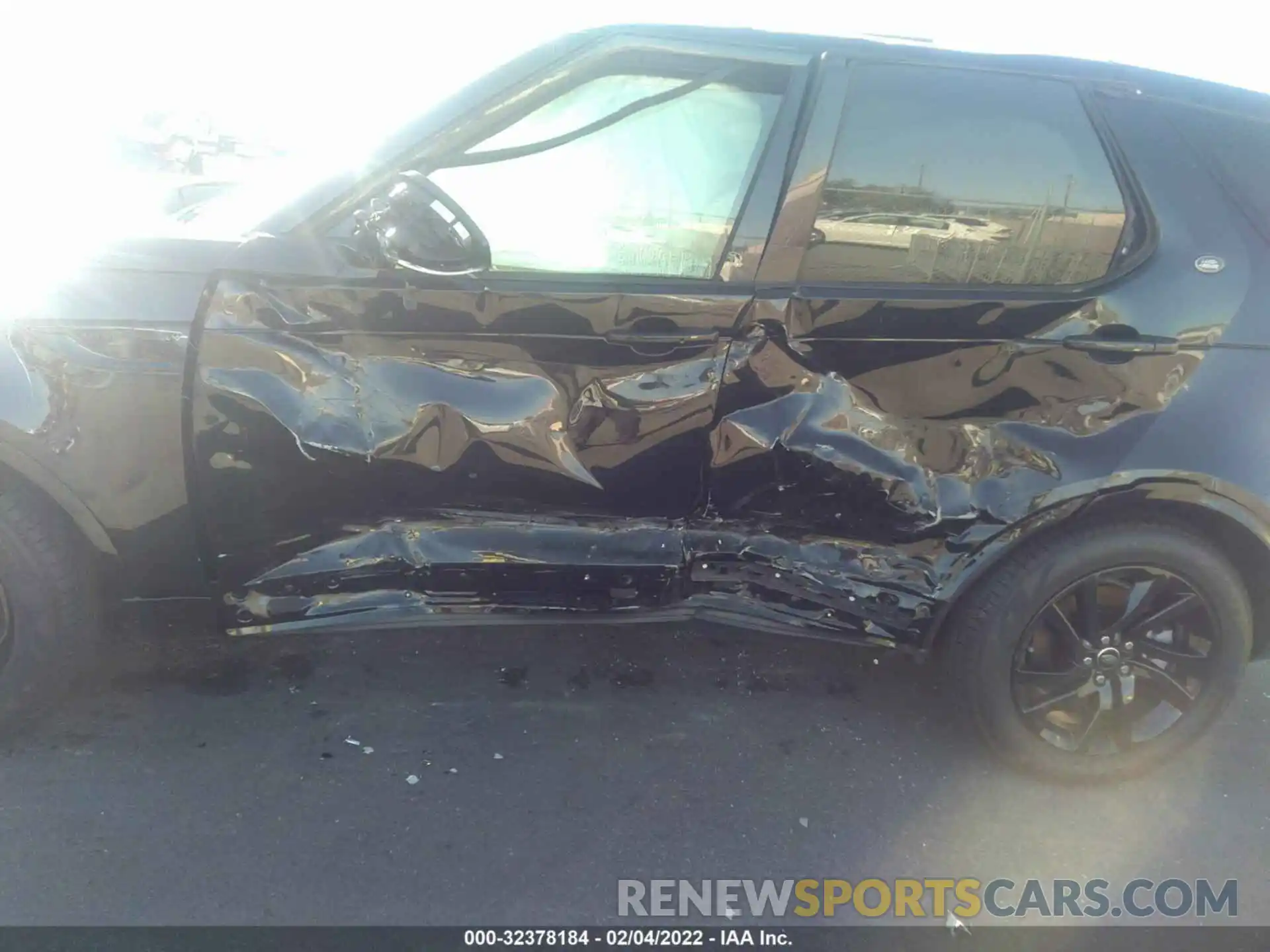 6 Photograph of a damaged car SALRU2RV5L2435765 LAND ROVER DISCOVERY 2020