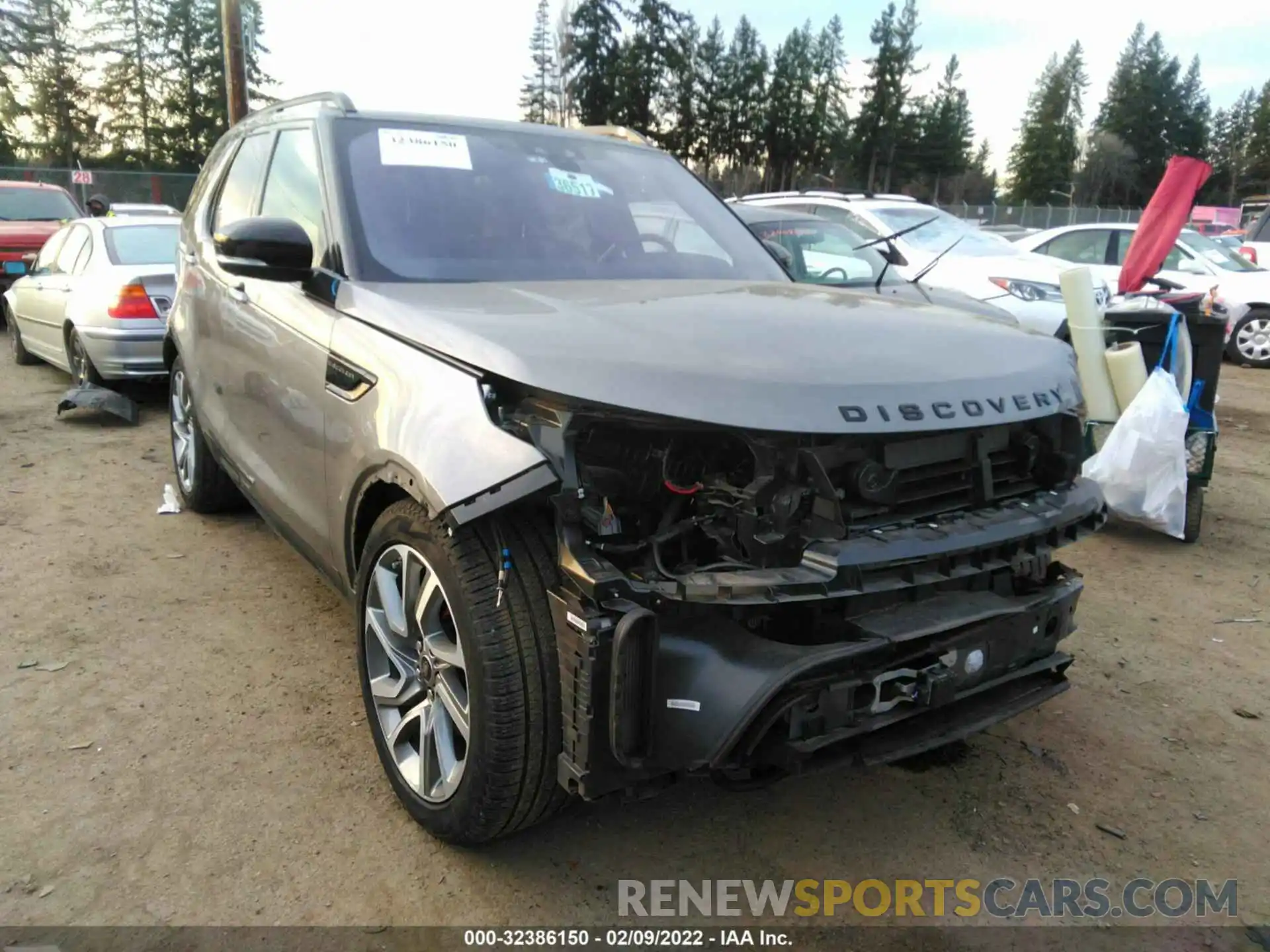 1 Photograph of a damaged car SALRU2RV7L2416621 LAND ROVER DISCOVERY 2020