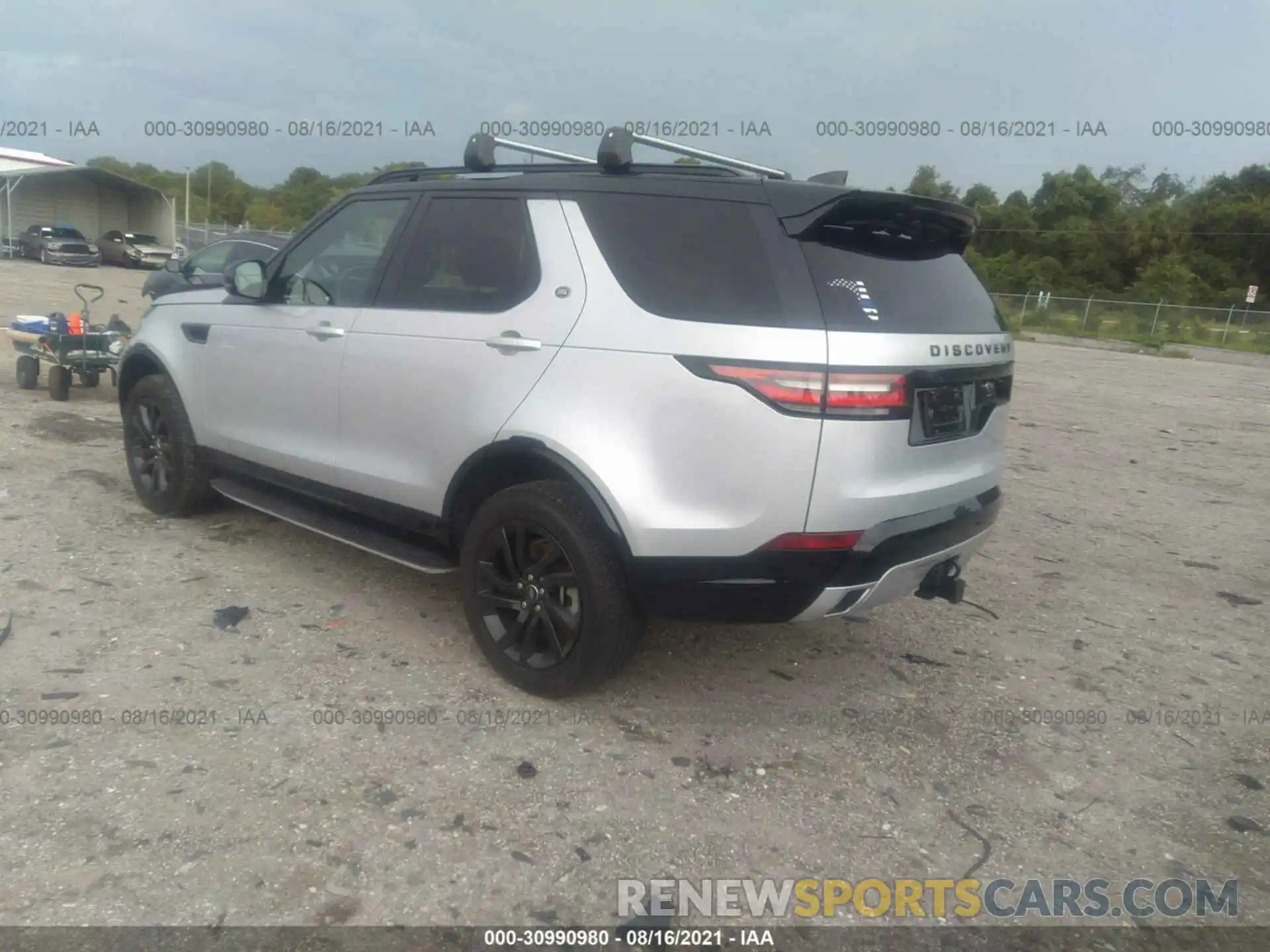 3 Photograph of a damaged car SALRU2RV9L2427328 LAND ROVER DISCOVERY 2020