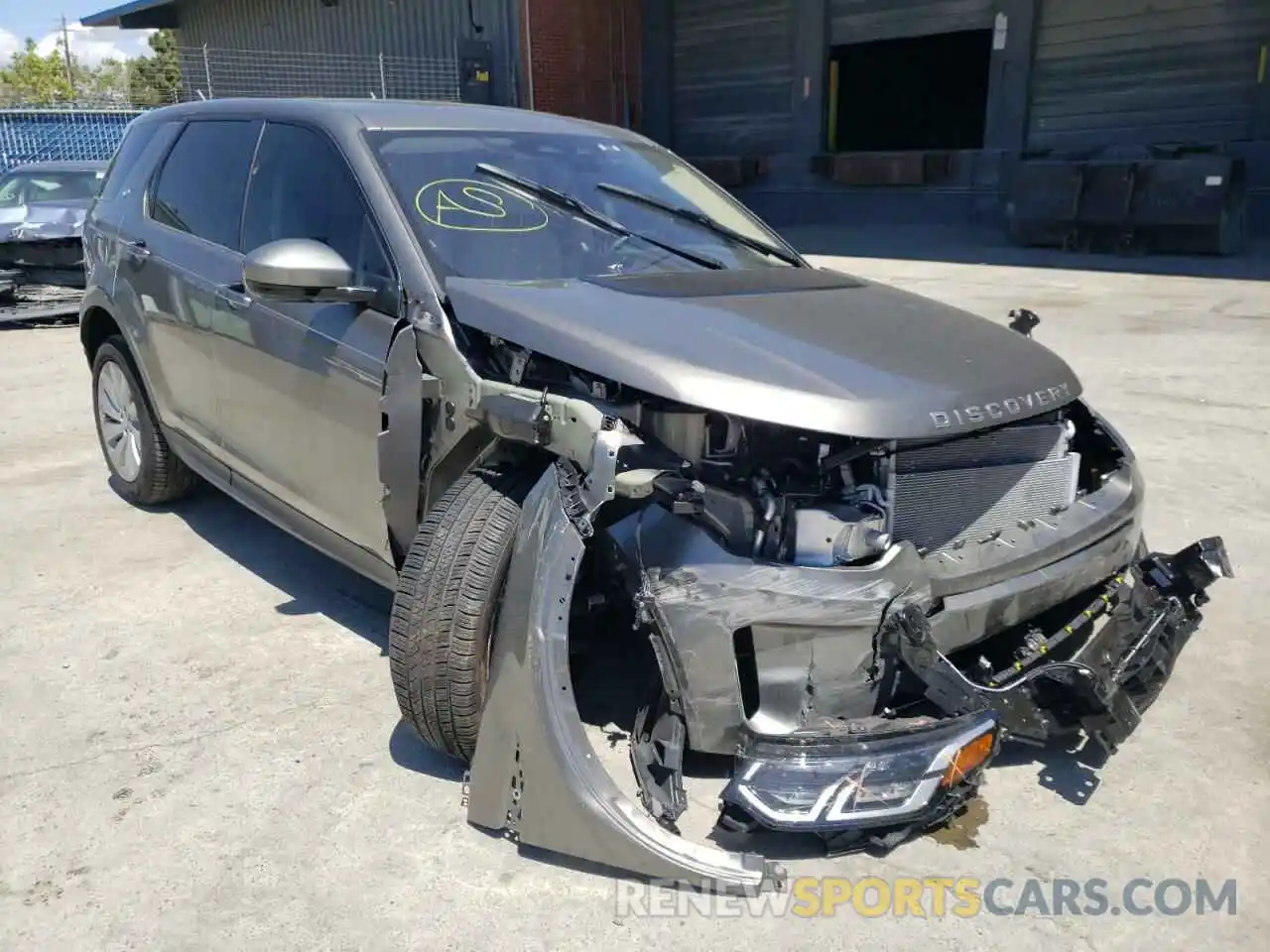 1 Photograph of a damaged car SALCJ2FX0MH902948 LAND ROVER DISCOVERY 2021