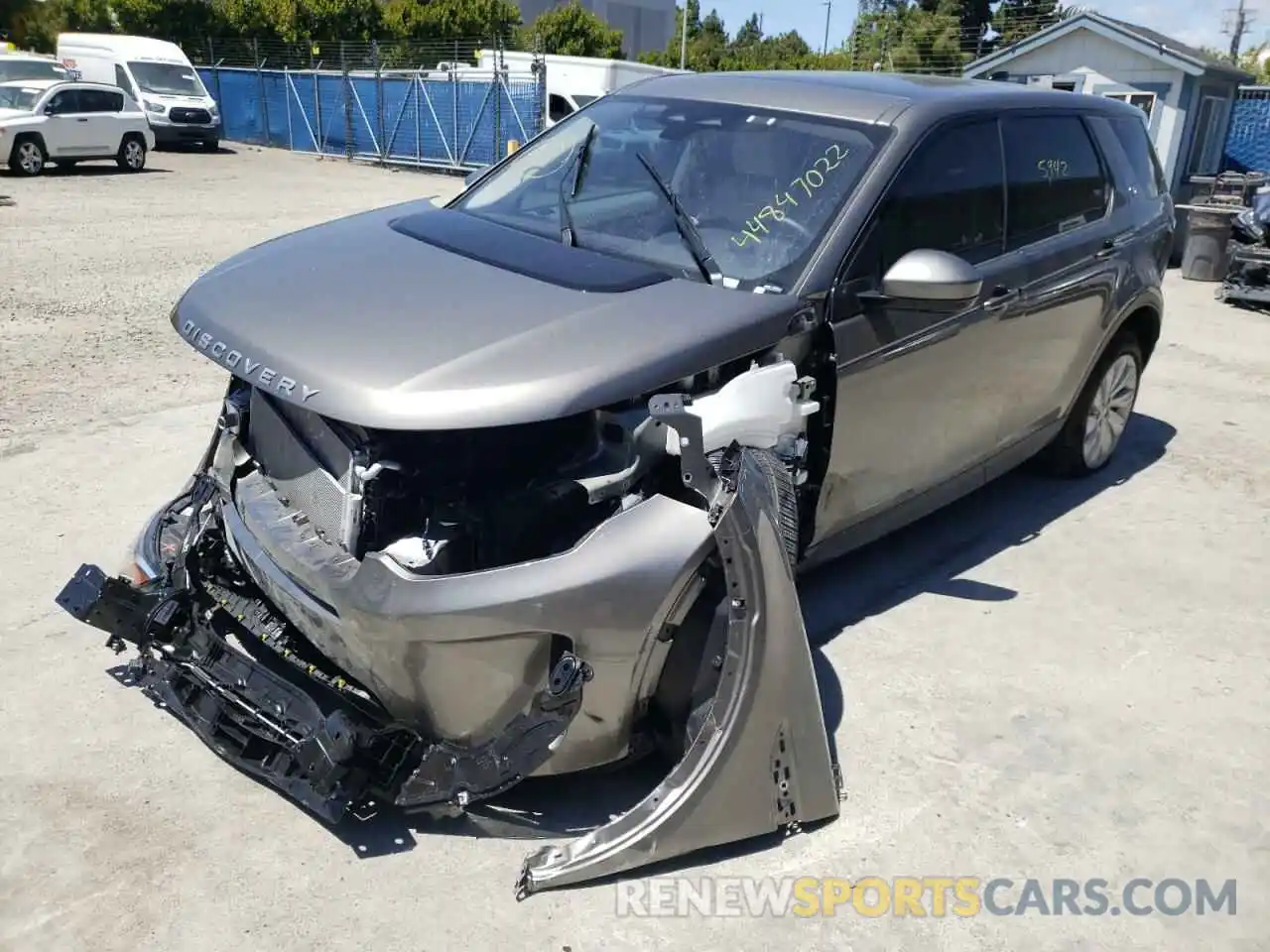 2 Photograph of a damaged car SALCJ2FX0MH902948 LAND ROVER DISCOVERY 2021