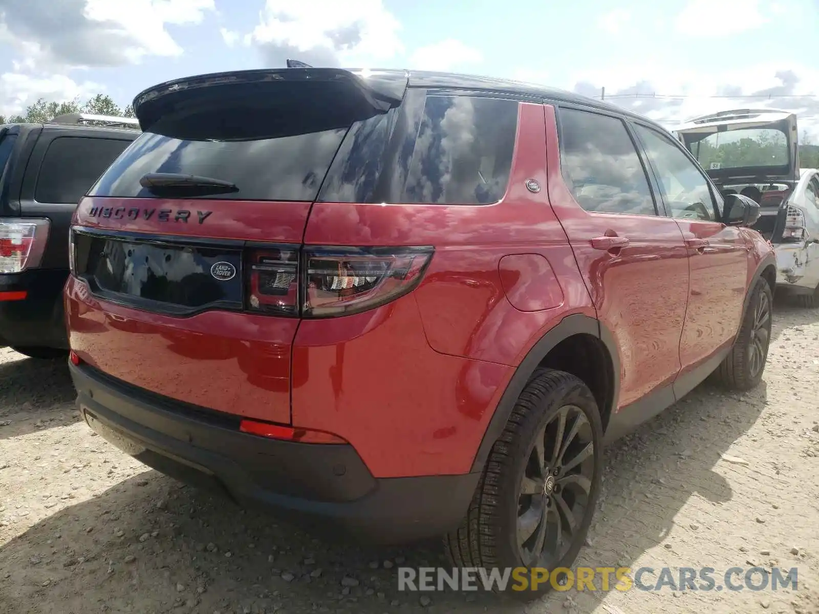 4 Photograph of a damaged car SALCJ2FX1MH892866 LAND ROVER DISCOVERY 2021