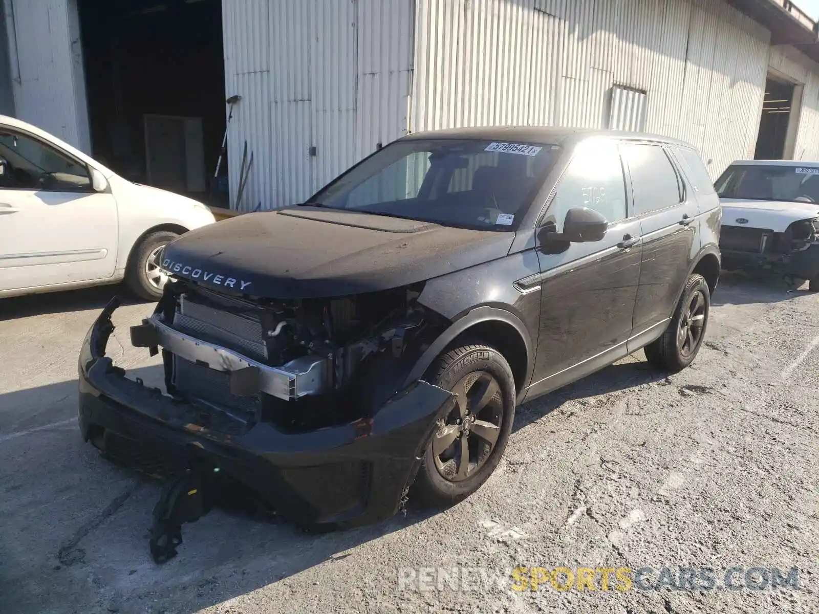 2 Photograph of a damaged car SALCJ2FX2MH890625 LAND ROVER DISCOVERY 2021