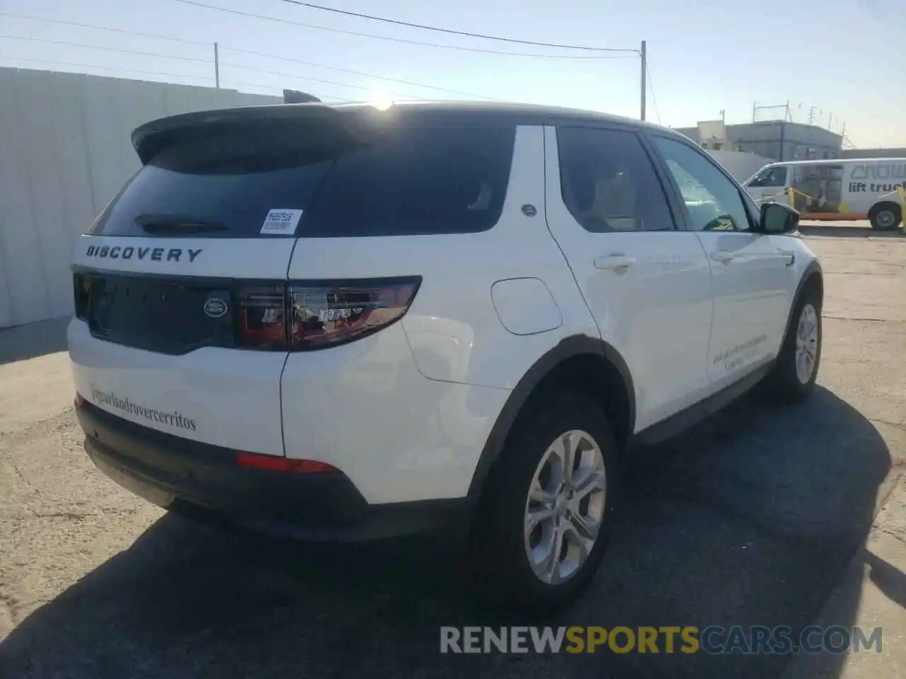 4 Photograph of a damaged car SALCJ2FX4MH897916 LAND ROVER DISCOVERY 2021