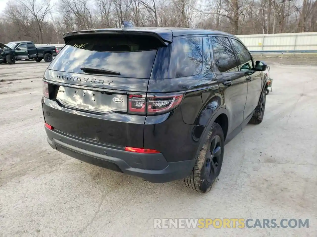 4 Photograph of a damaged car SALCJ2FX4MH901477 LAND ROVER DISCOVERY 2021