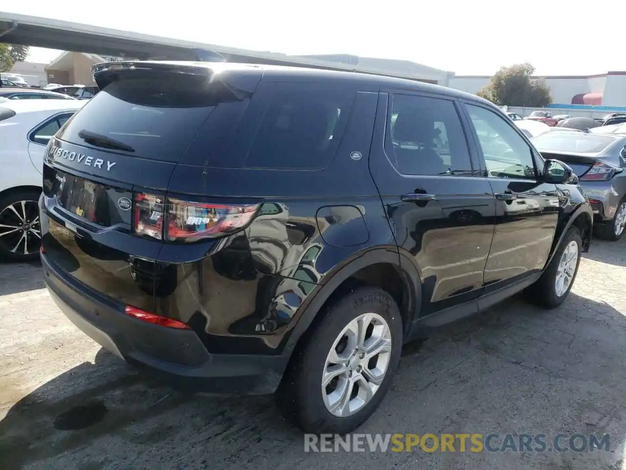 4 Photograph of a damaged car SALCJ2FX5MH884060 LAND ROVER DISCOVERY 2021