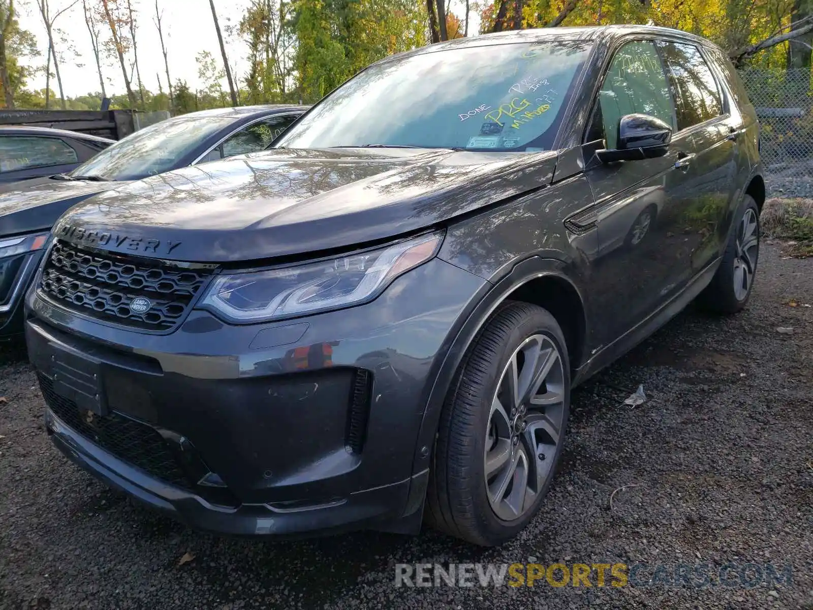 2 Photograph of a damaged car SALCL2FX2MH890652 LAND ROVER DISCOVERY 2021