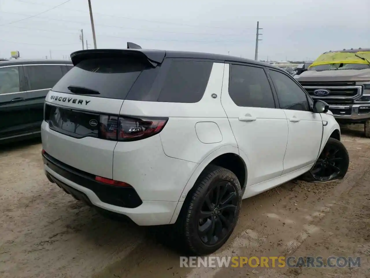 3 Photograph of a damaged car SALCL2FX8MH903355 LAND ROVER DISCOVERY 2021