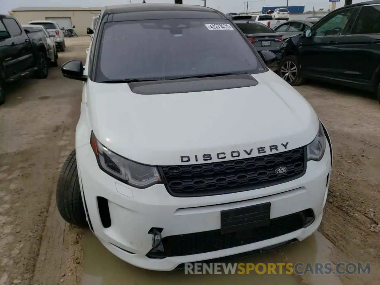 5 Photograph of a damaged car SALCL2FX8MH903355 LAND ROVER DISCOVERY 2021