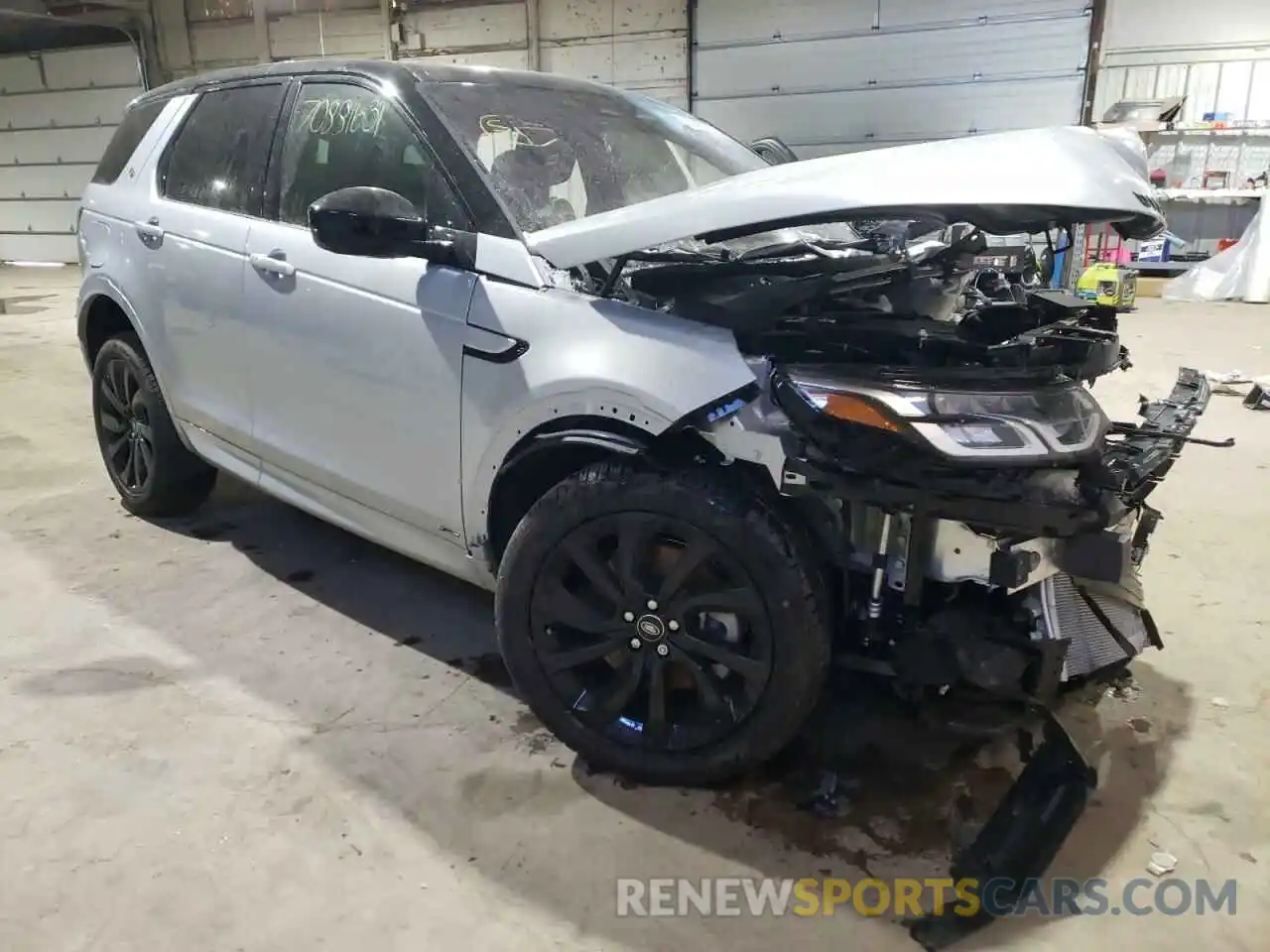 1 Photograph of a damaged car SALCT2FX5MH903054 LAND ROVER DISCOVERY 2021