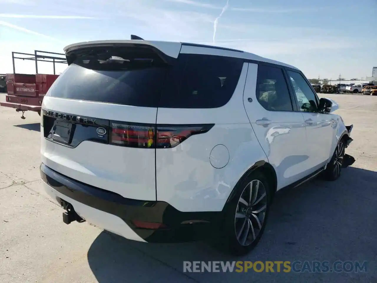 4 Photograph of a damaged car SALRT4RU8M2449683 LAND ROVER DISCOVERY 2021