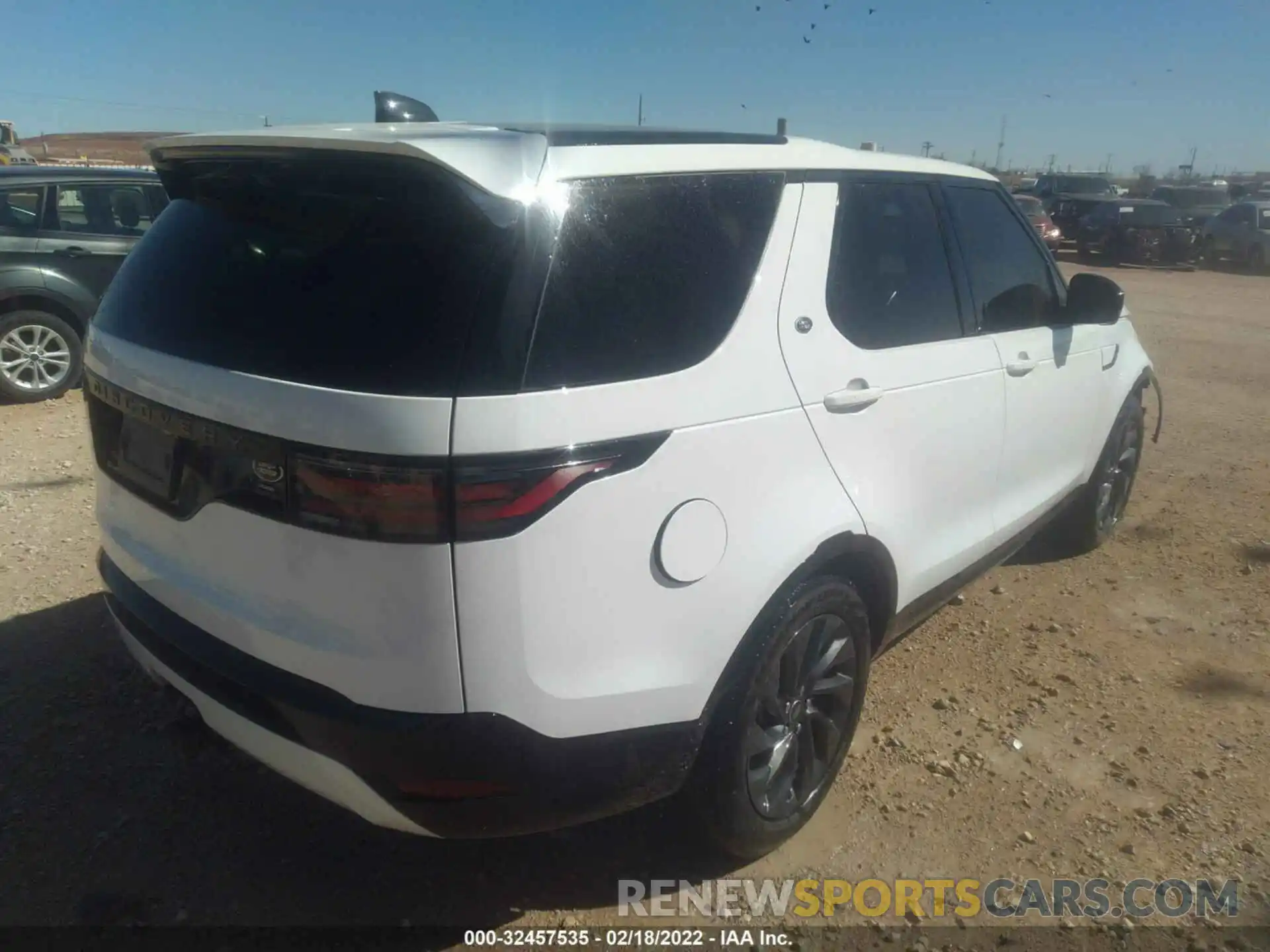 4 Photograph of a damaged car SALRT4RU9M2448901 LAND ROVER DISCOVERY 2021