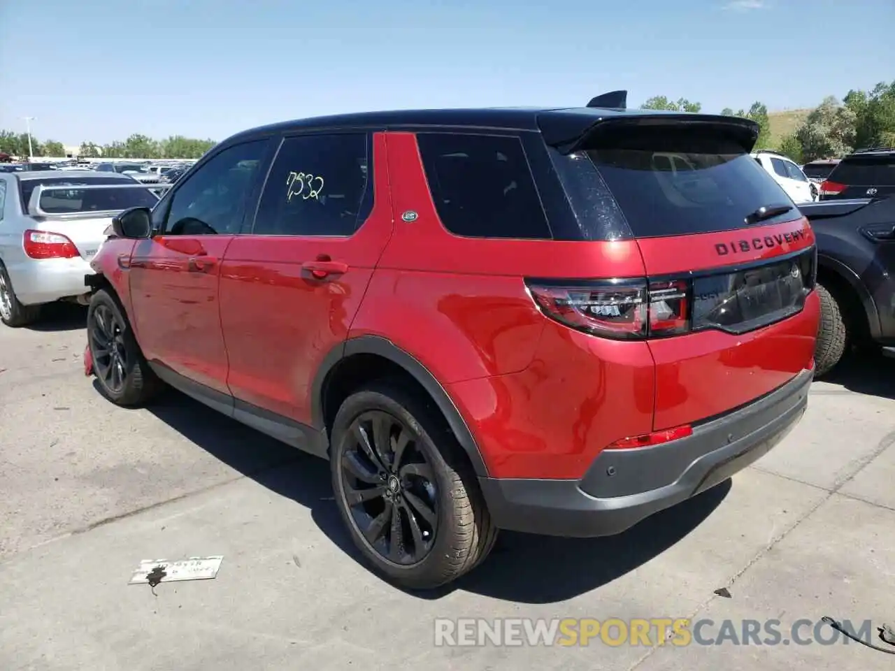 3 Photograph of a damaged car SALCJ2FX1NH911479 LAND ROVER DISCOVERY 2022