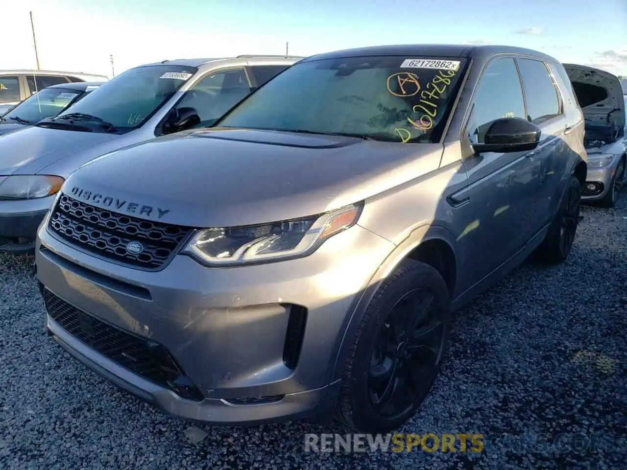 2 Photograph of a damaged car SALCL2FX5NH908627 LAND ROVER DISCOVERY 2022