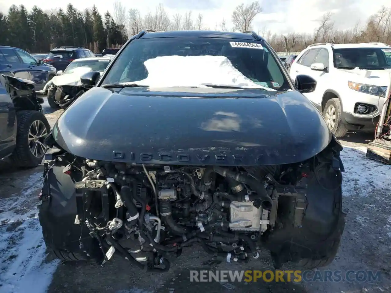 5 Photograph of a damaged car SALCL2FX6NH905932 LAND ROVER DISCOVERY 2022