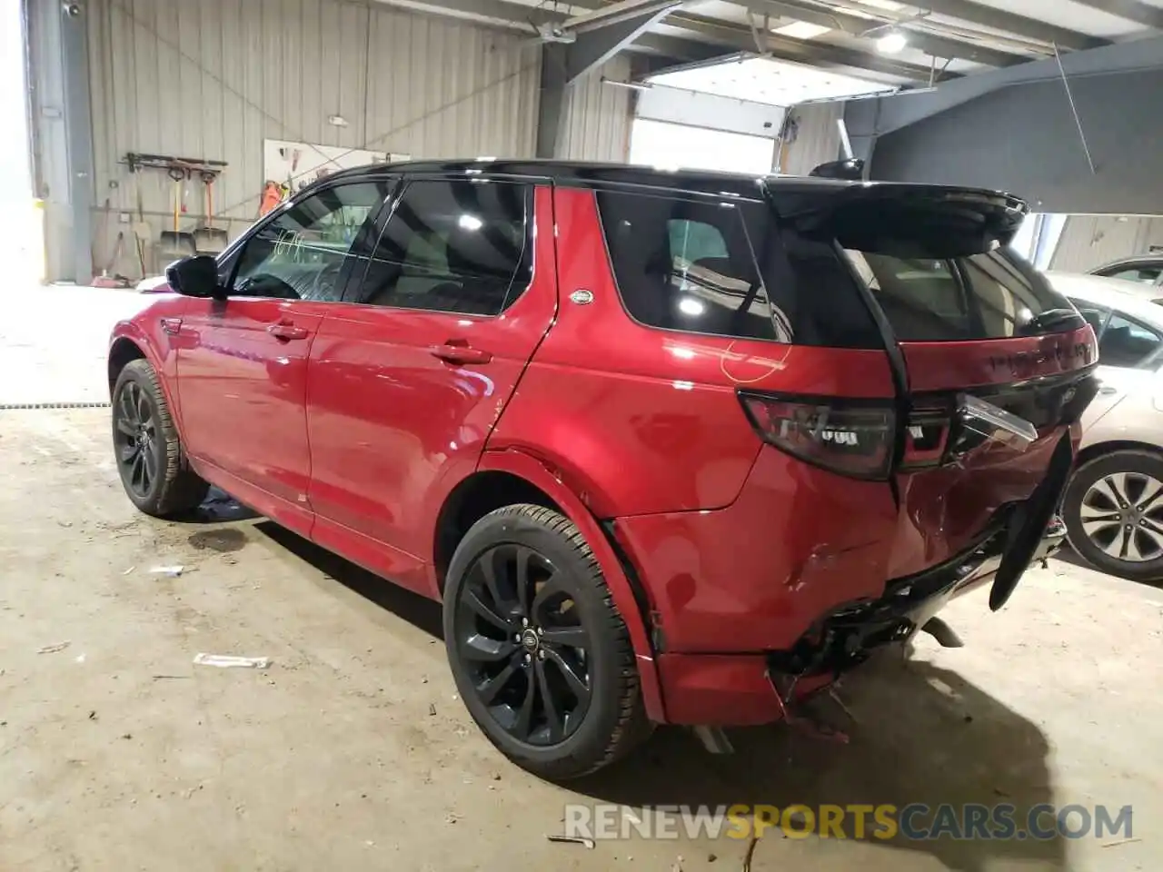 3 Photograph of a damaged car SALCT2FX2NH909508 LAND ROVER DISCOVERY 2022