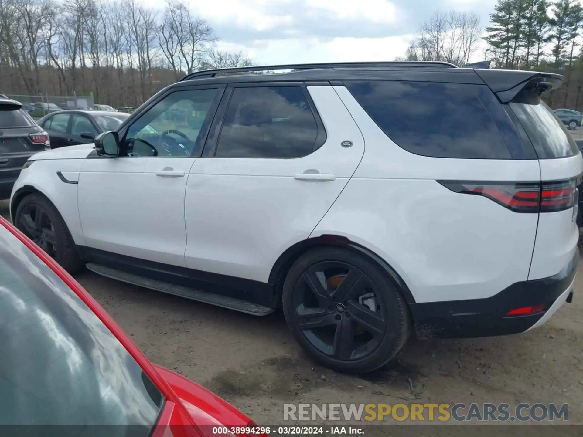 14 Photograph of a damaged car SALRL2EX0R2488988 LAND ROVER DISCOVERY 2024