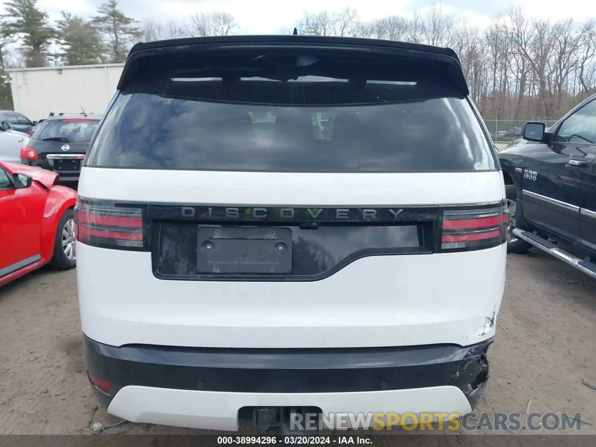 16 Photograph of a damaged car SALRL2EX0R2488988 LAND ROVER DISCOVERY 2024