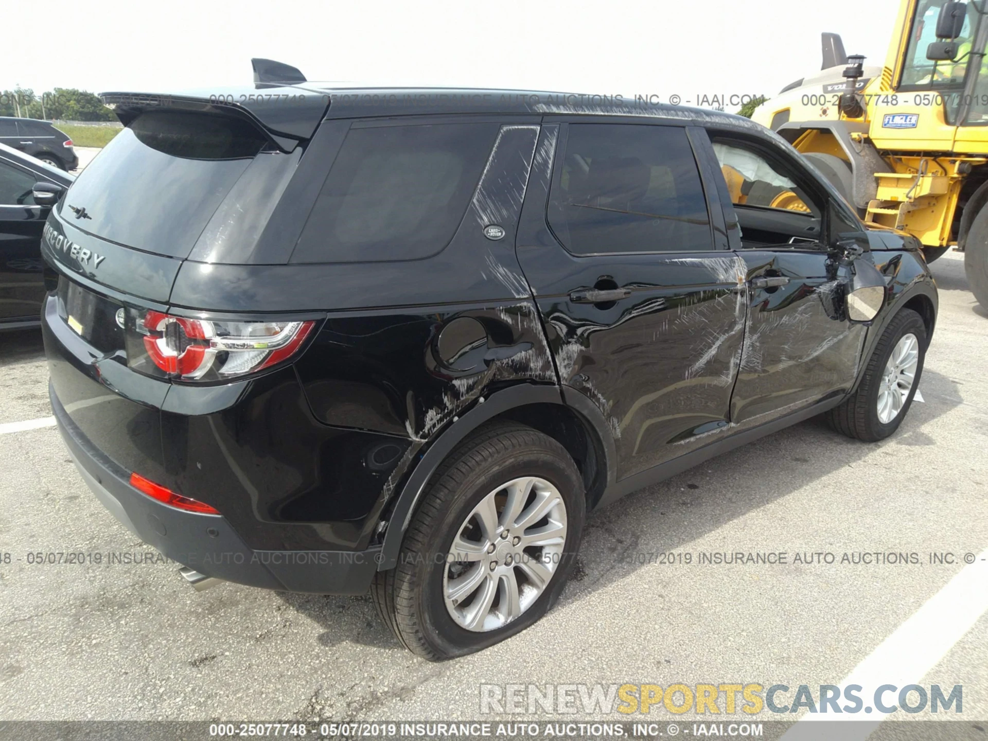 4 Photograph of a damaged car SALCP2FX0KH792818 LAND ROVER DISCOVERY SPORT 2019