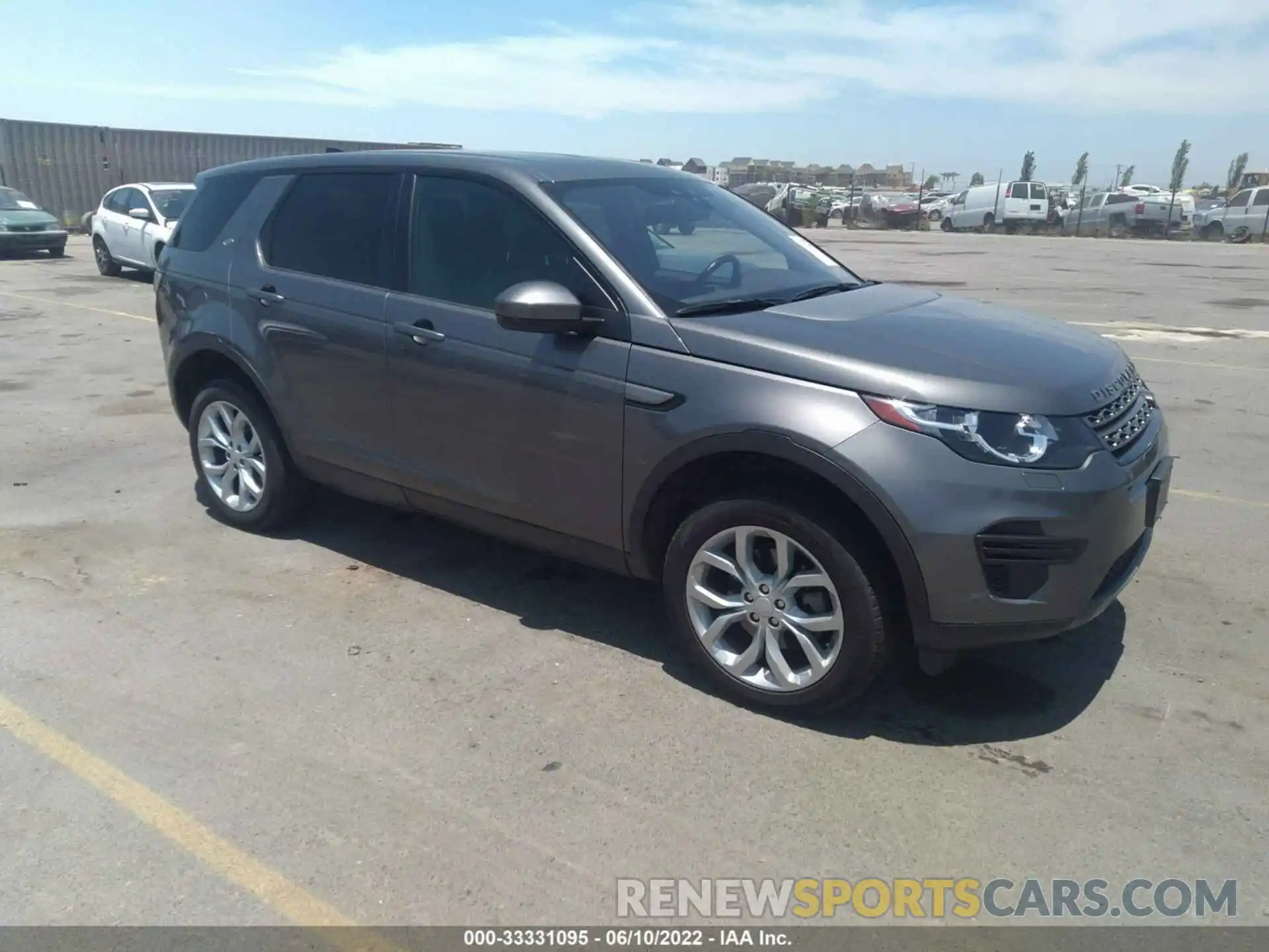 1 Photograph of a damaged car SALCP2FX0KH811982 LAND ROVER DISCOVERY SPORT 2019